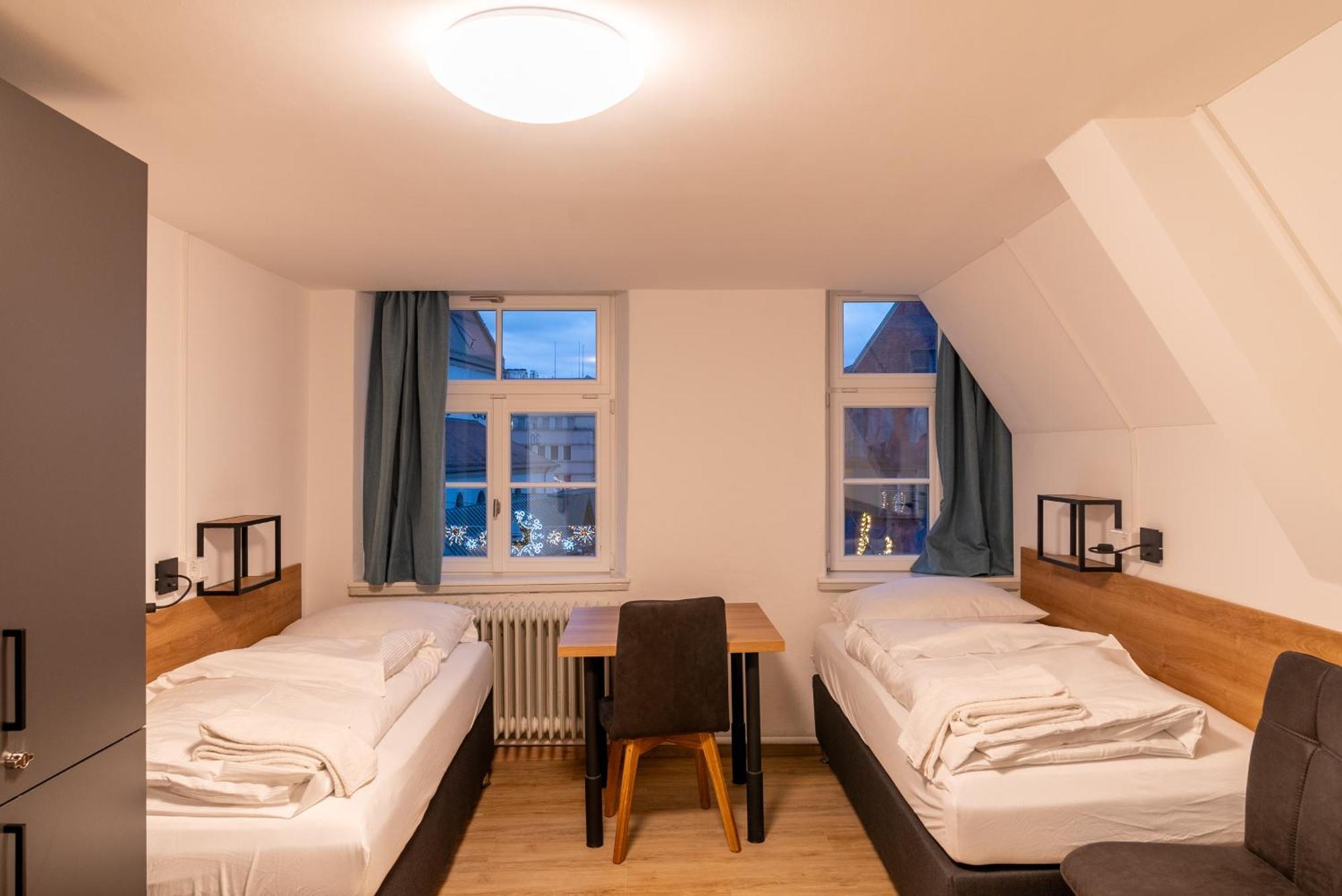 Brauhaus-Hotel Koenig Von Flandern Augsburg Buitenkant foto